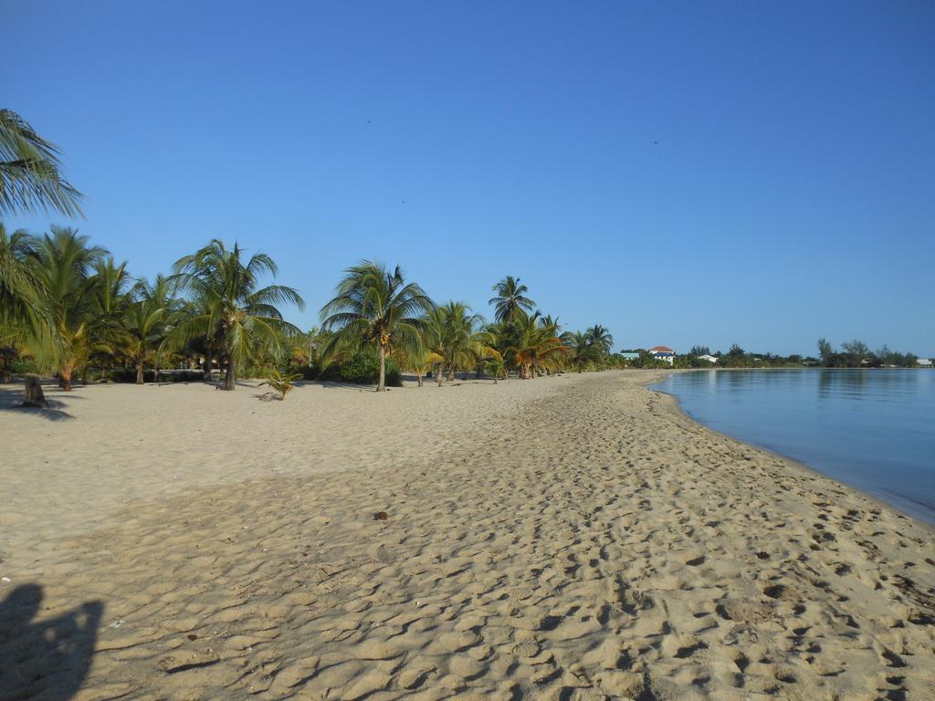 Placencia Lydia'S Guesthouse المظهر الخارجي الصورة