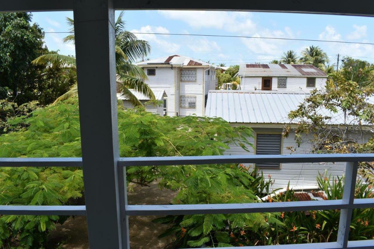 Placencia Lydia'S Guesthouse المظهر الخارجي الصورة